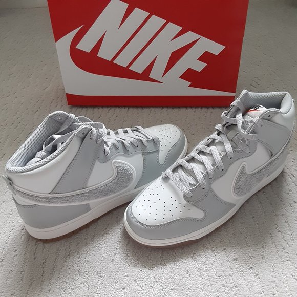 Size 11 - Nike Dunk High Retro University Chenille Swoosh Light Smoke Grey - NEW - Picture 3 of 10